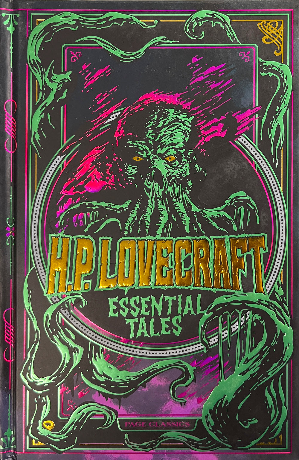 H P Lovecraft Essential Tales